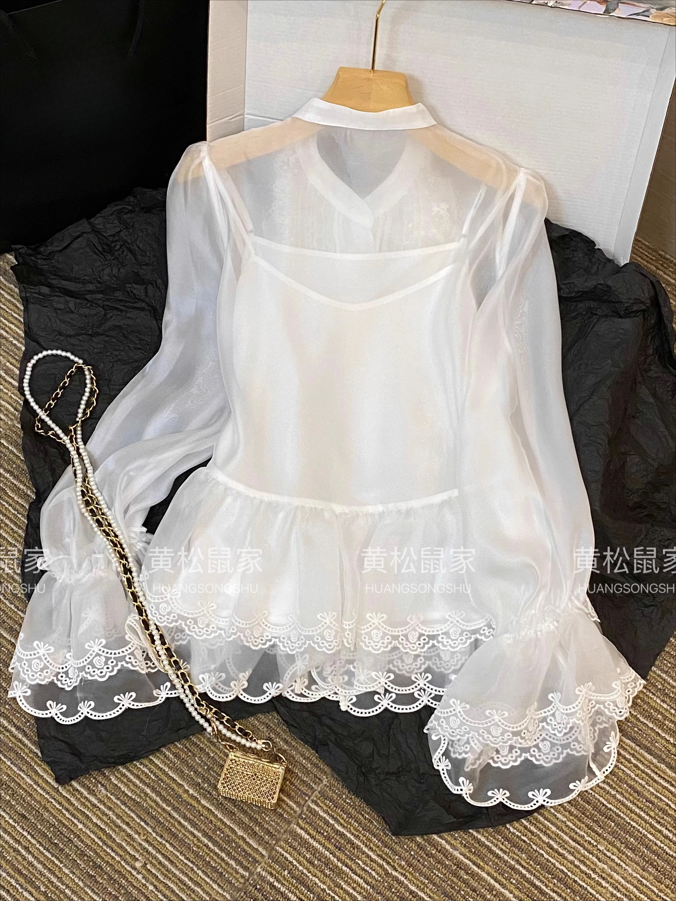 Fashion Elegant Bow Lace Blouse Women 2025 Autumn New Small Fragrant Sweet Lace Loose Shirts Feminine Long Sleeve Trendy Tops