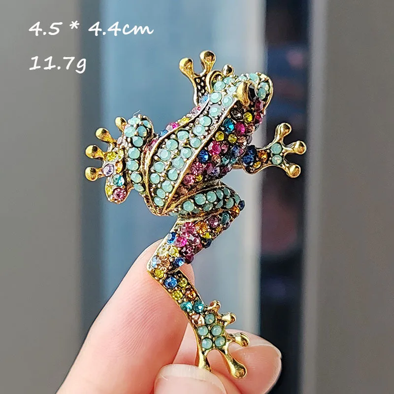 Jumping Frog Colorful Crystal Stone Brooch Enamel Green Leap Frog Toad Insect Metal Small Pin Coat Suit Neutral Breast Corsage