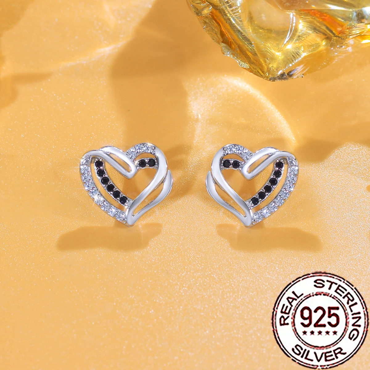 

QooLady 925 Sterling Silver Fashion Black White Cubic Zircon Big Heart Shape Stud Earrings for Women Wedding Party Jewelry SE147