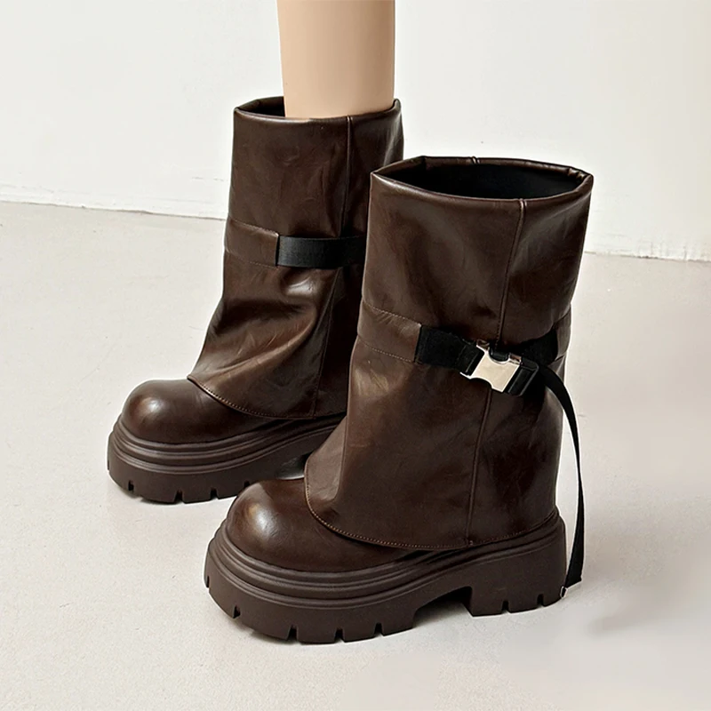 المرأة حذاء من الجلد فساتين راقية أحذية منصة مسطحة الرياضة الشتاء أحذية امرأة 2025 مصمم جديد فام غير رسمي تشيلسي بوتاس #3