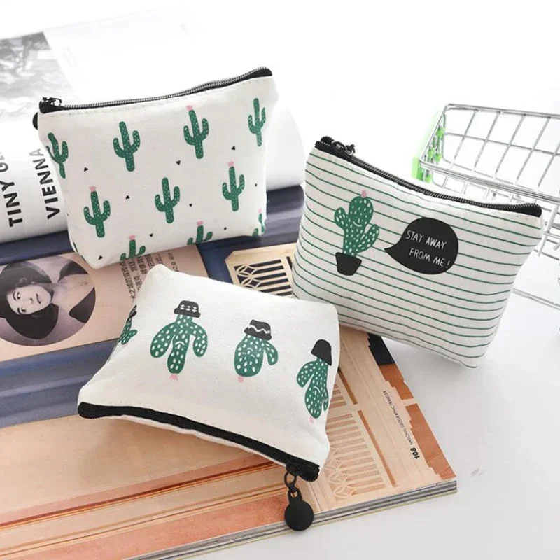 Random Cactus Pattern Small Fresh Style Mini Coin Purse Key Cards Wired Headset Classification Storage Bags Coin Pouch