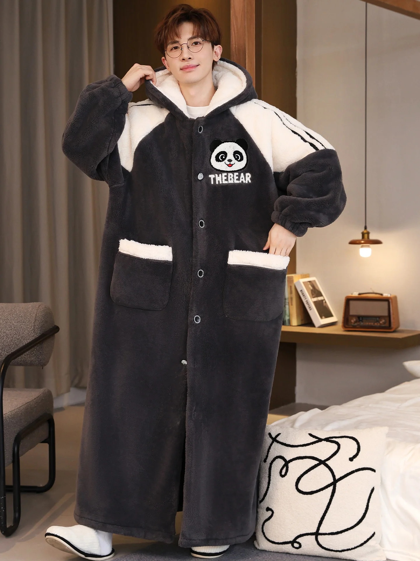 versione-estesa-tuta-da-notte-con-cappuccio-in-pile-corallo-piu-spesso-ideale-per-l’uomo-per-l’inverno-da-indossare-in-casa-calda-con-motivo-a-cartone-animato-taglio-ampio-cappotto-lungo