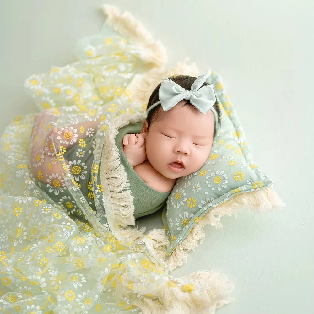 Newborn Photography Props Set Daisy Theme Wrap Pillow Headband Tassel Tulle Blanket Baby Photo Studio Accessories for Boys Girls