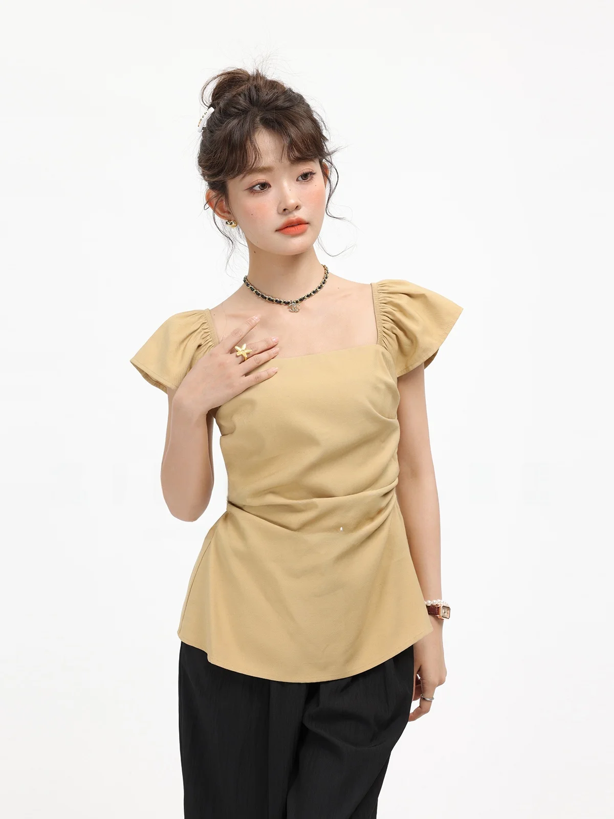 

Xinmon Summer New Style Slim Fit Pleated Young Looking Square Collar Vintage Small Fly Sleeve Shirt Women's Commute Style Sho...