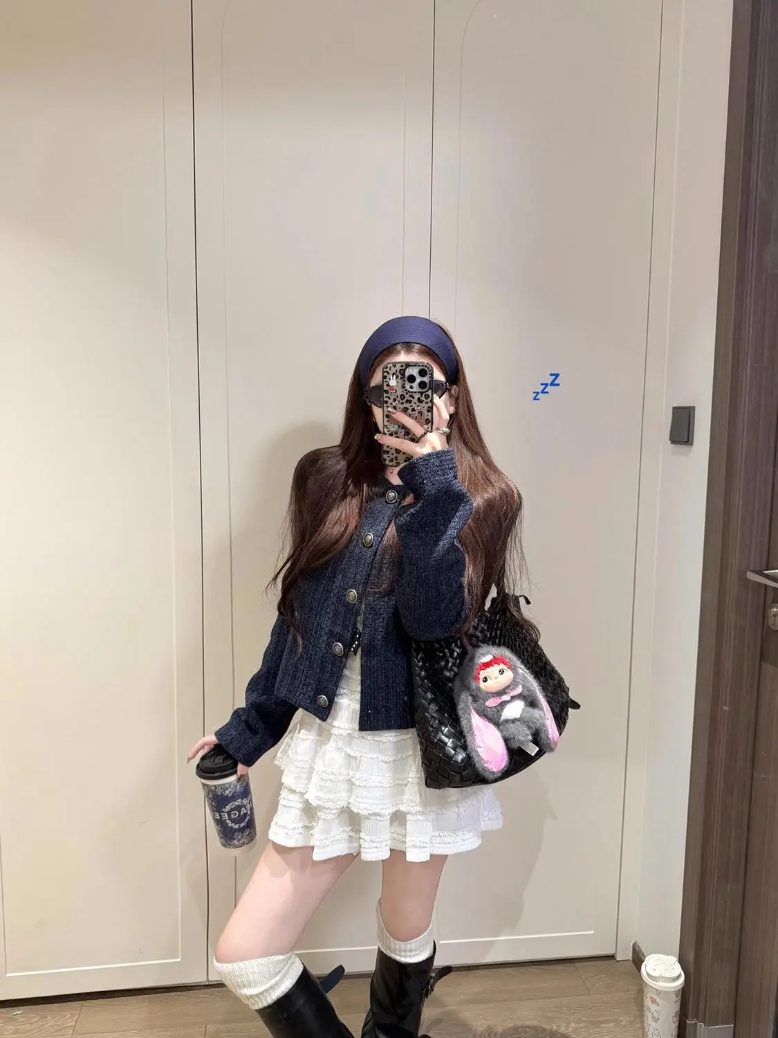 

Ретро-элегантный укороченный женский жакет 2026 года, осенняя новинка, удлиненный кардиган до плеч, модный повседневный свободный крой из хлопка