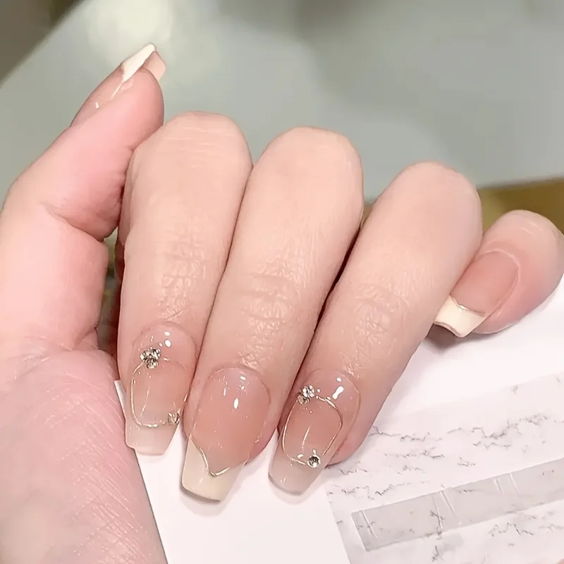 10pcs High-end Light luxury short style French handmade fake nails, Small fresh short French diamond nail decoration patch