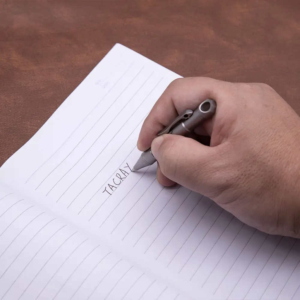 Outdoor draagbare multifunctionele EDC Mini titanium legering bout sleutelhanger handtekening pen