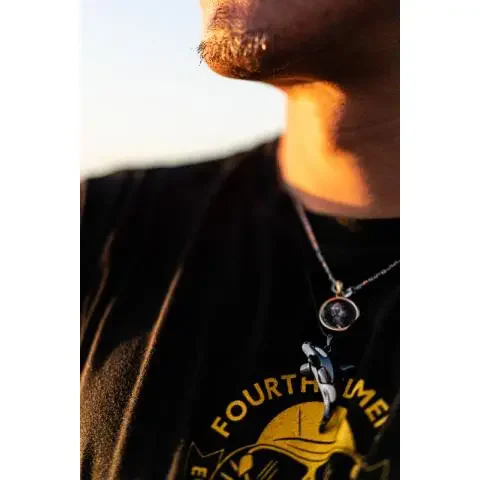 Ocean Elements Black and White Drip Glue Killer Whale Necklace UNISEX Marine Animal Enthusiasts Casual Daily Versatile Necklace