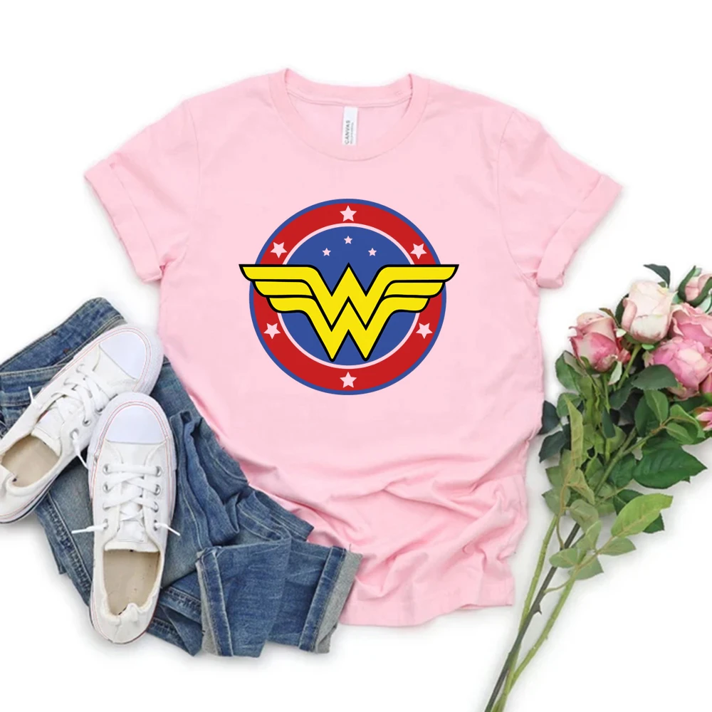 Wonder Female T-Shirt Mother\'s Day Gift T Shirt Feminist Shirt Girl Power Tshirt Superhero Mama Tee Wonder Mom Women Graphic Tee