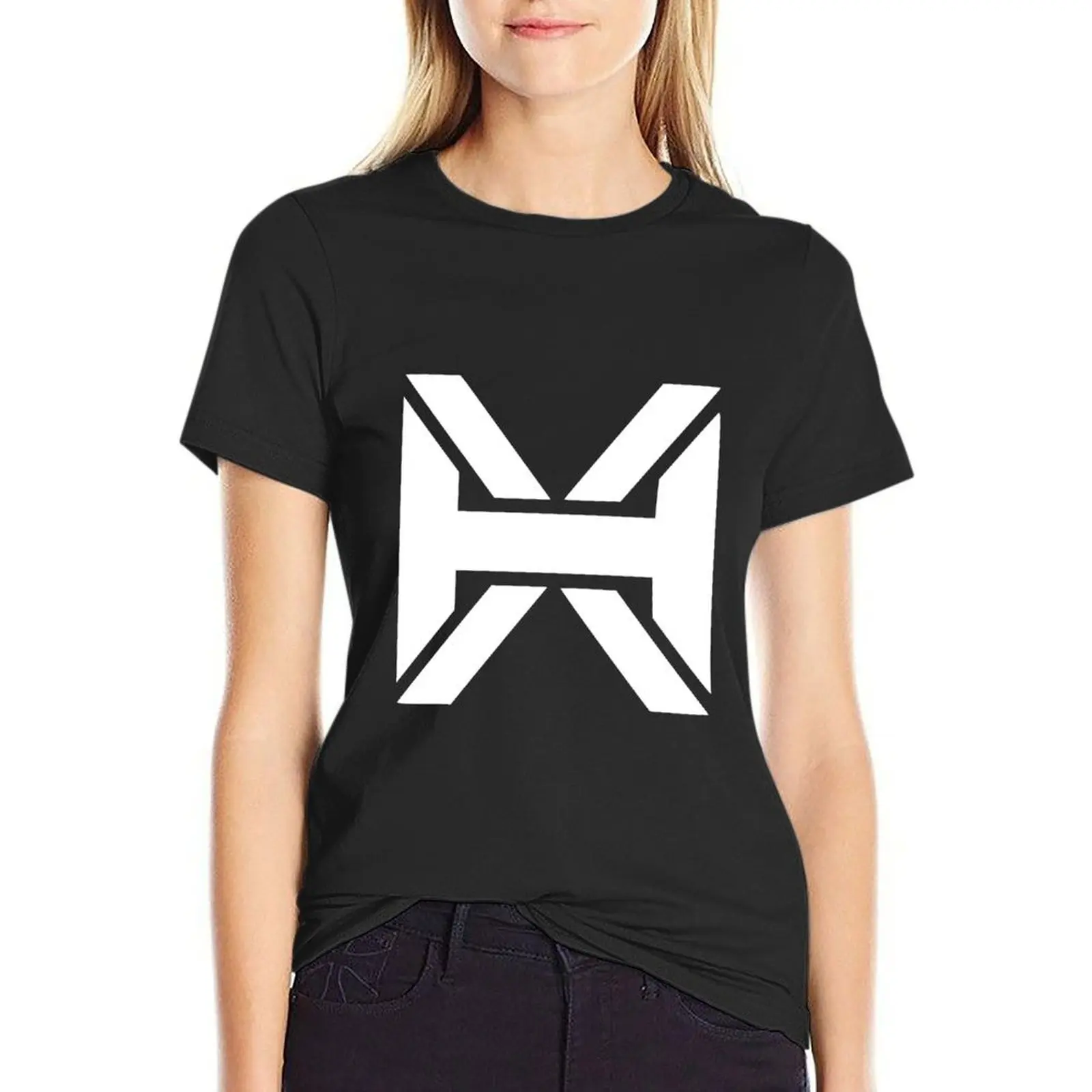 

Xdinary Heroes KPop HD Logo T-Shirt summer clothes korean fashion black t-shirts for Women