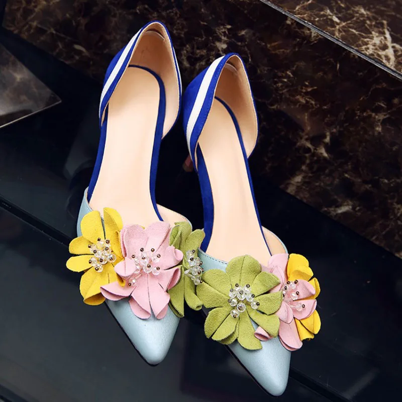 

Chic Beadings Flower Kitten Heels Pumps Pointed Toe Blue Leather Patchwork Bohemia Style Woman Prom Dress Shoes