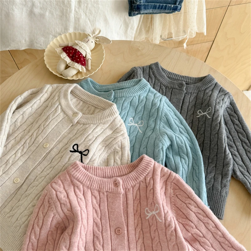 

2025 Autumn New Solid Color Forest Series Solid Color Thick Warm Bow Embroidered Sweater