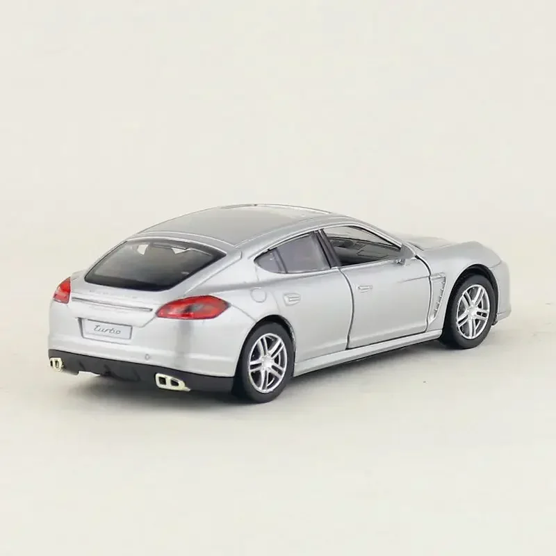 1:36 Porsche Panamera Turbo Model skala logam Diecast miniatur Pullback kendaraan koleksi hadiah Natal mainan anak laki-laki F228