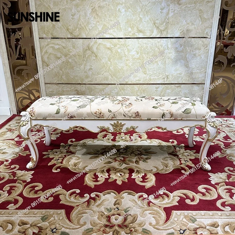 مقعد بجانب السرير مطرز من القماش الفرنسي لغرفة النوم الأوروبية المصنوعة من الخشب الصلب