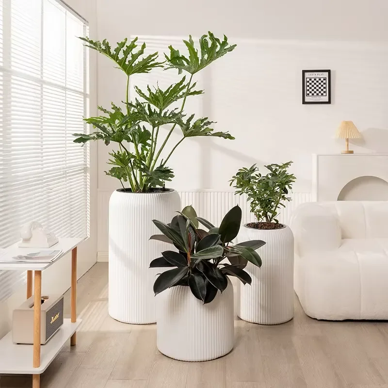 for Cheap Large Size Plastic Cylinder Plant Pot Luxury Modern Vertical PP Garden Planter for Hotel