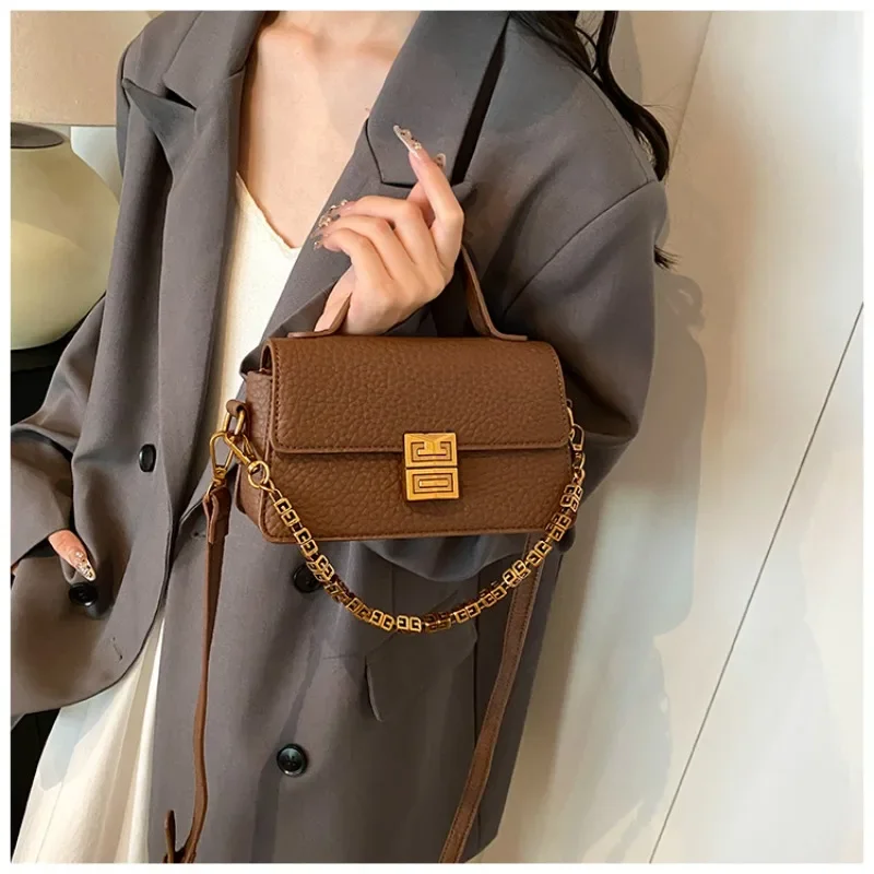 인기 가방 여성의 새로운 유행 질감 어깨 메신저 가방 간단한 통근 작은 사각형 가방