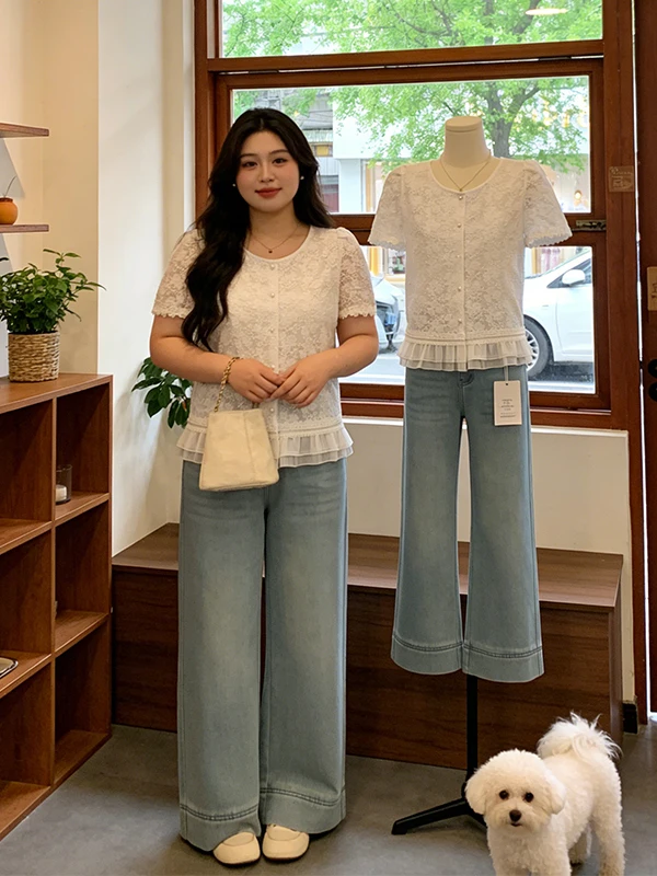 

plus Size Lace Embroidery Bubble Sleeve Shirt Women's round Neck Versatile Slimming Top Fashionable Summer New Arrival Commut...