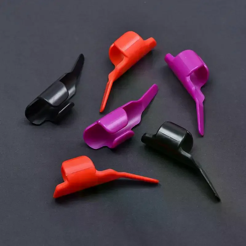 DIY Patchwork Tool Awl Hook: Finger Protection Sleeve Sewing Line Controller Sewing Accessories