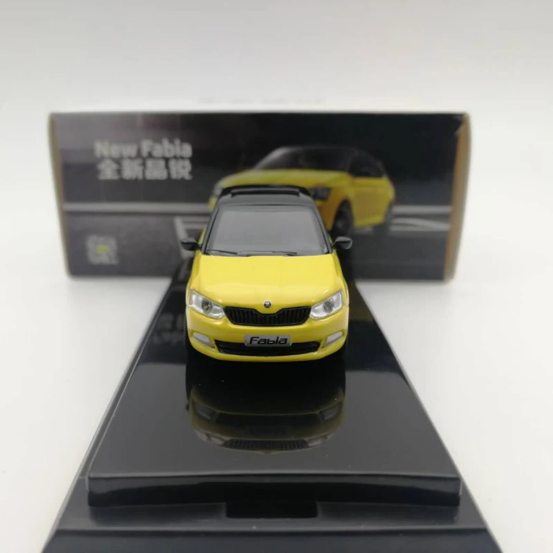 Diecast 1:64 Scale Skoda New Fabia Alloy Car Model Toys Collectible Souvenir