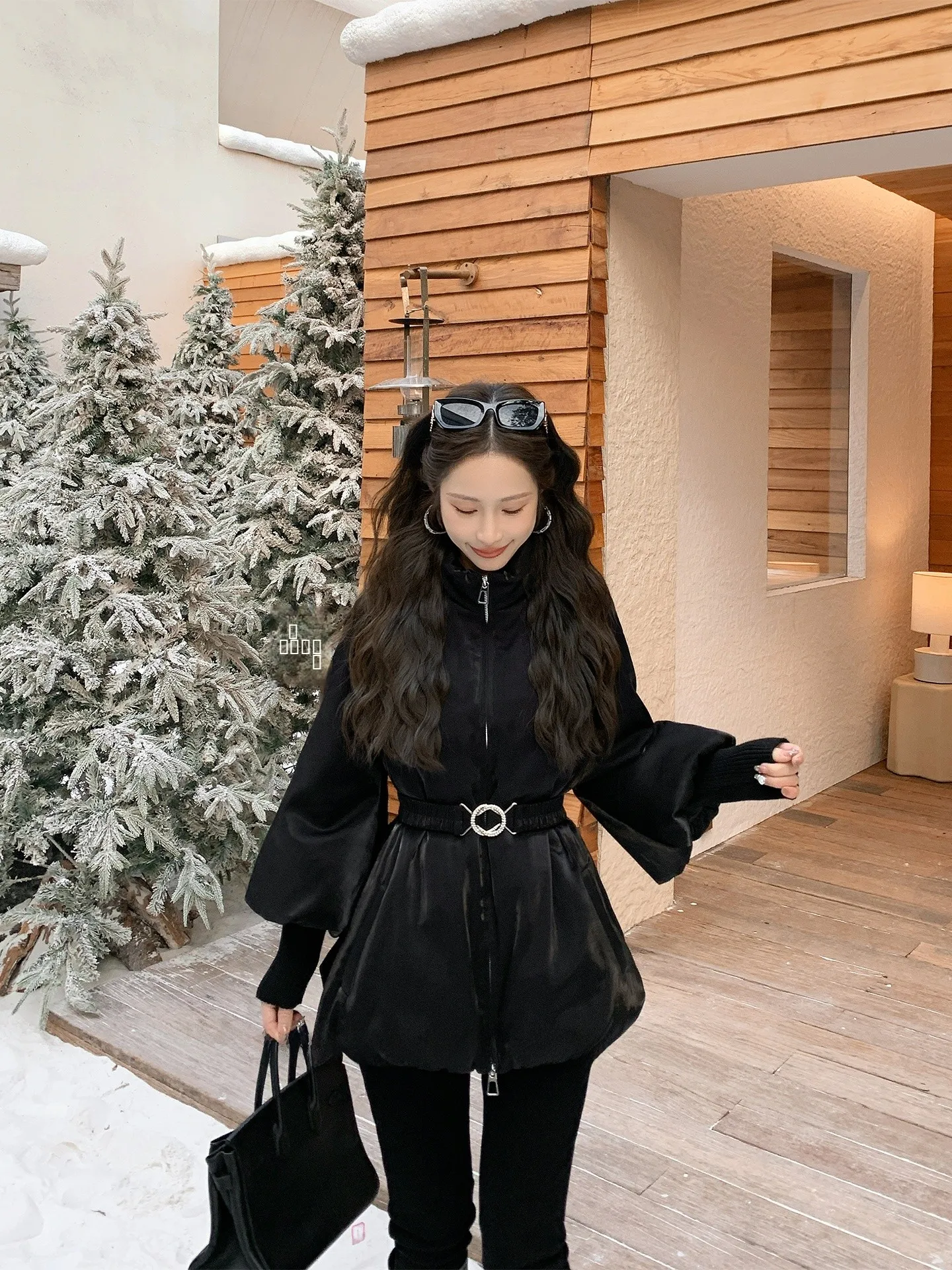 

Женская модная зимняя новинка: укороченная куртка-пуховик Yao Ye Liu Guang White Du с воротником-стойкой и застежкой-молнией