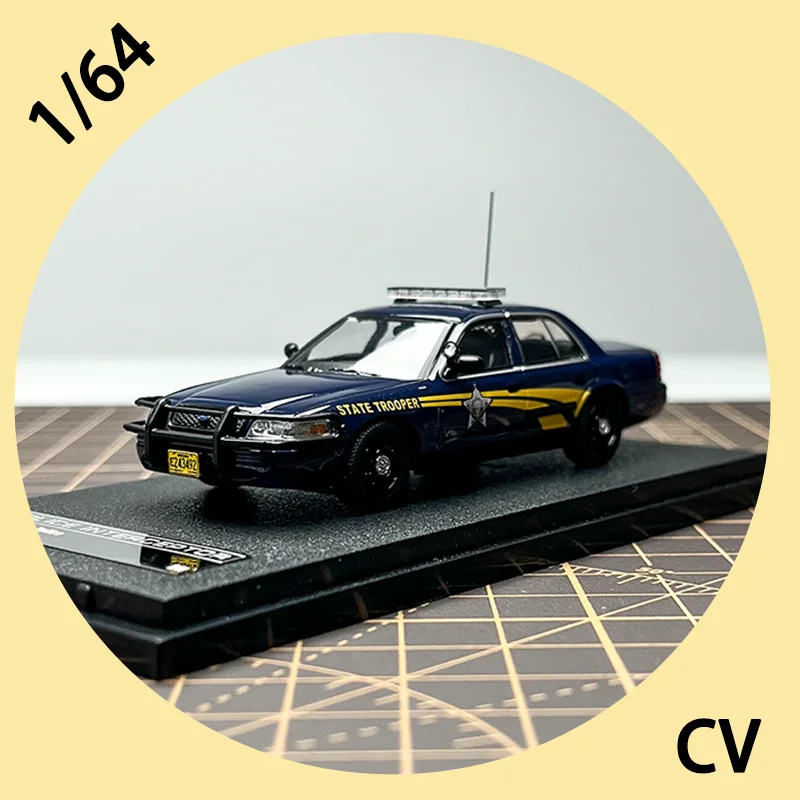 

Rollin 1:64 Crown Victoria OSP Police Alloy Simulation Car Model Collection Display Ornament Toy Gift