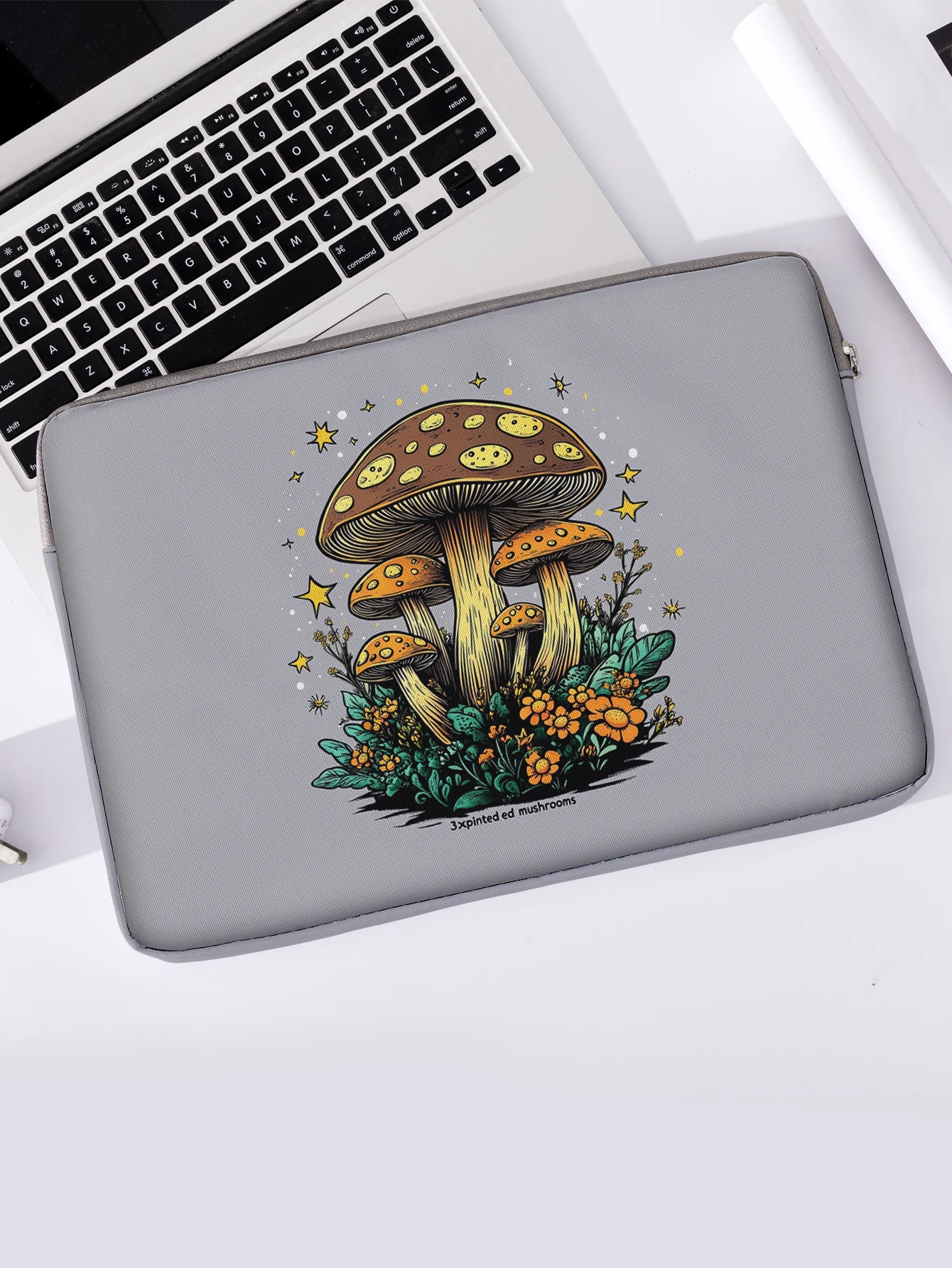 One Set, Two Styles, Mushroom Pattern Printed Laptop Sleeve, Briefcase, Suitable for 14-inch Laptops