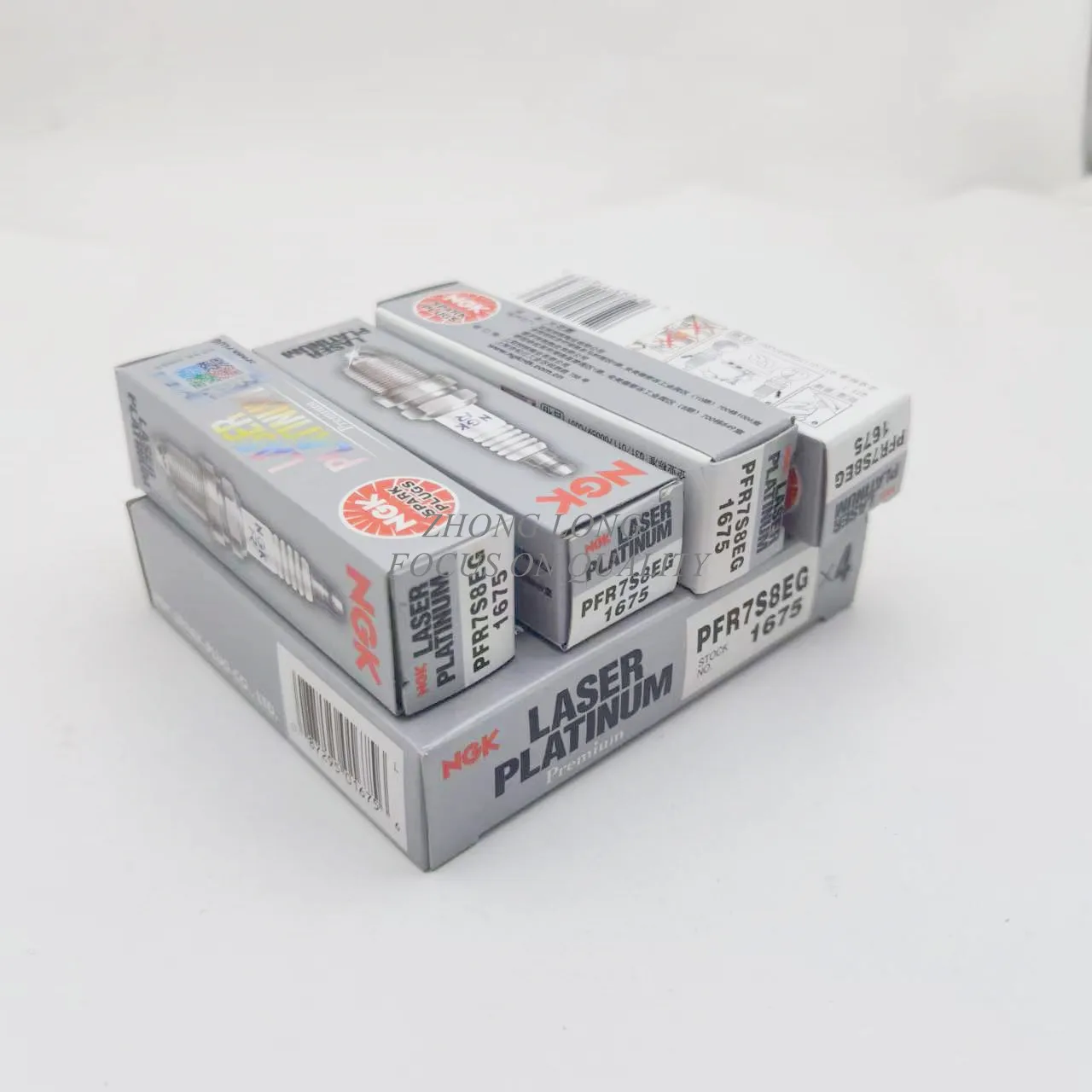 4pcs Original Platinum Spark Plug PFR7S8EG 1675 Suitable For Golf VI SCIROCCO TIGUAN PASSAT CC B6 OEM 06H905601A 101905631H