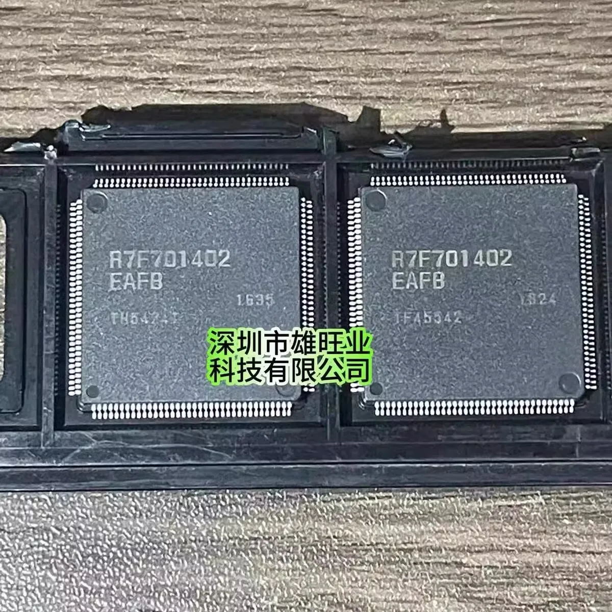 2-5PCS/R7F701402EAFB R7F701402 QFP144