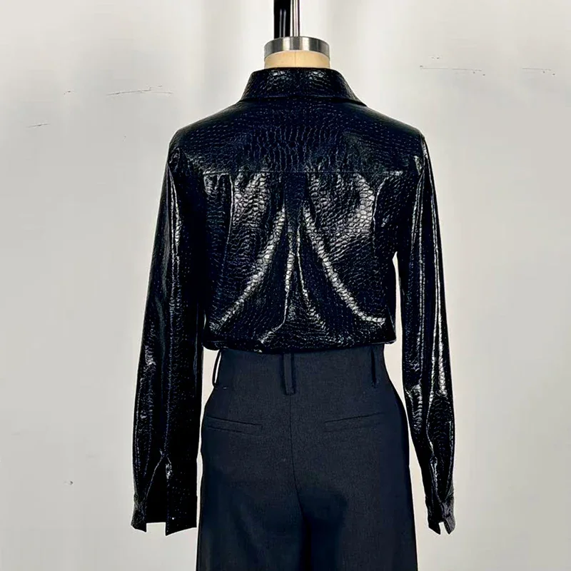 Camicie in pelle PU pelle lucida Top monopetto Donna Autunno Inverno Manica lunga Camicie semplici Colletto rovesciato Camicette da donna
