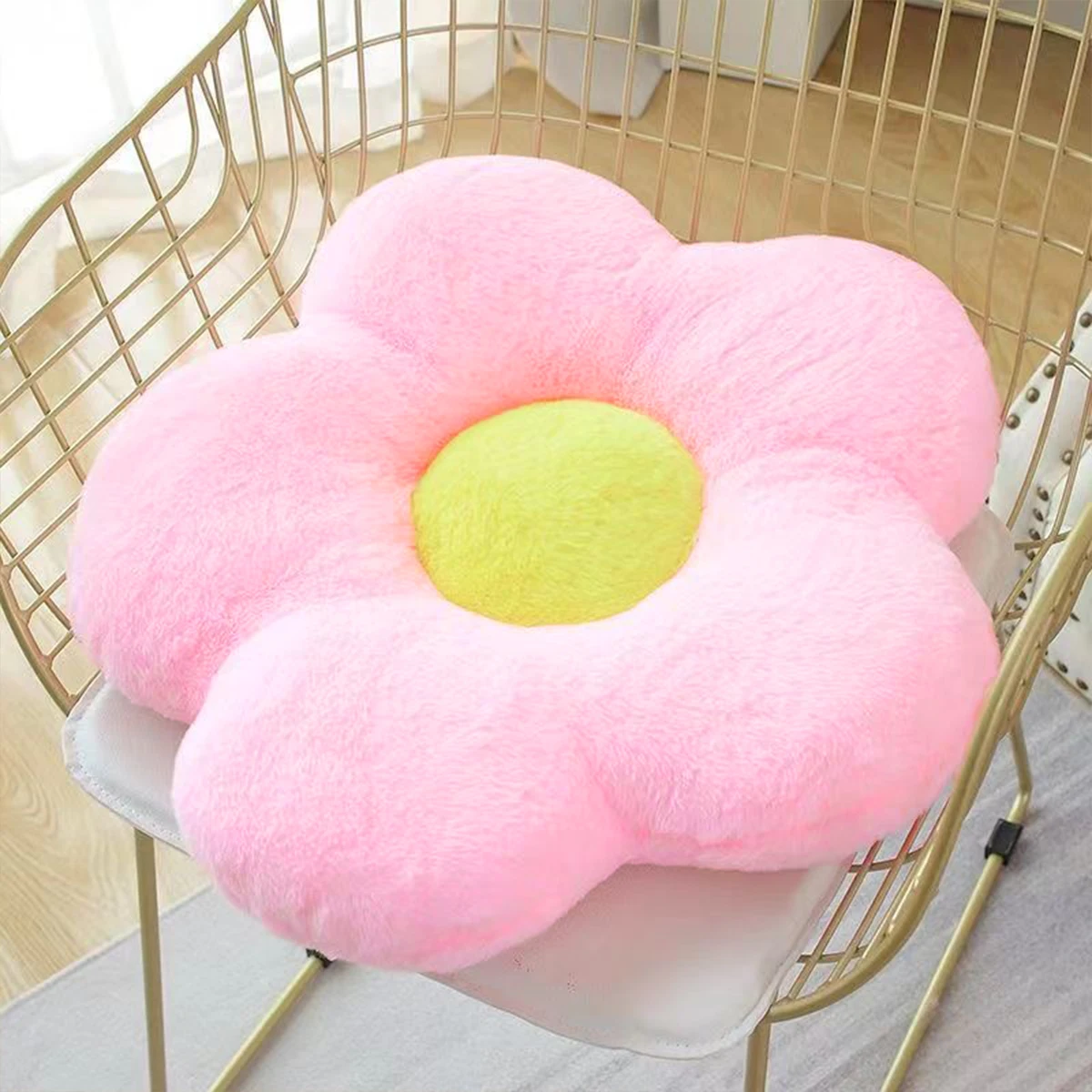Flower-Shaped Plush Throw Pillow - Comfortable and Cute Mattress and Sofa Decor Cushion, Chair Cushion Floor Cushion