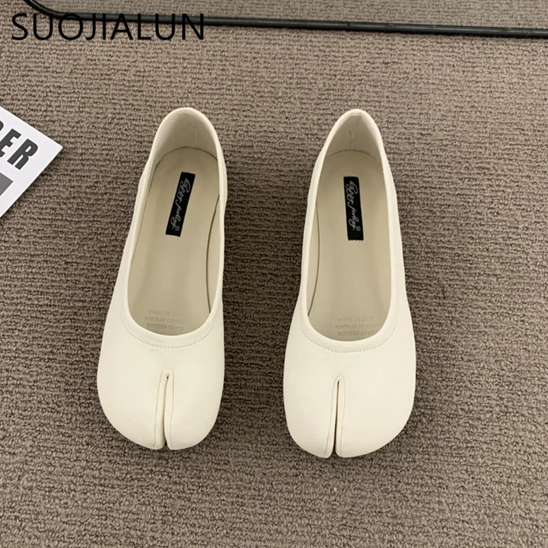 SUOJIALUN 2023 Spring New Brand Women Flat Shoes Fashion Split Toe Flats Shoes Women Slip On Casual Loafers Shoes Ballet Shoes