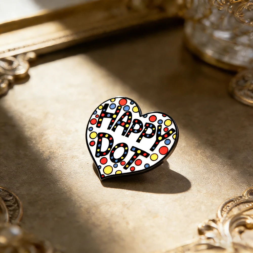 Happy Dot Herz Emaille-Pin Bunte Polka-Brosche Niedliche Lustige Anstecknadel aus der Singapur-Online-Umfrage-Gemeinschaft Geschenk für Dot-Day-Liebhaber – Detail 4