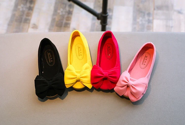 2024 neue Mode Mädchen Schuhe Pu Leder mit großen Fliege Bonbon Farbe Kinder Sandalen Slip-On Kinder Freizeit schuhe 21-36 weich heiß – Detail 3