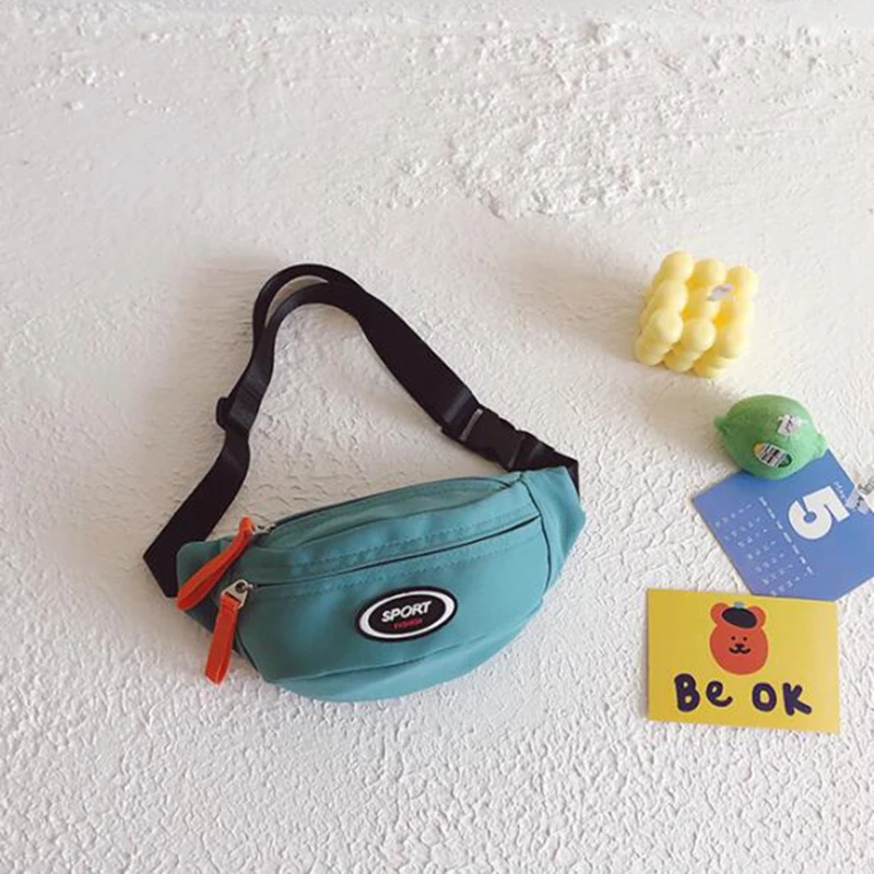 Marsupio per bambini Piccolo marsupio per bambine Borsa da petto leggera alla moda per bambini Sport all'aria aperta Corsa da campeggio