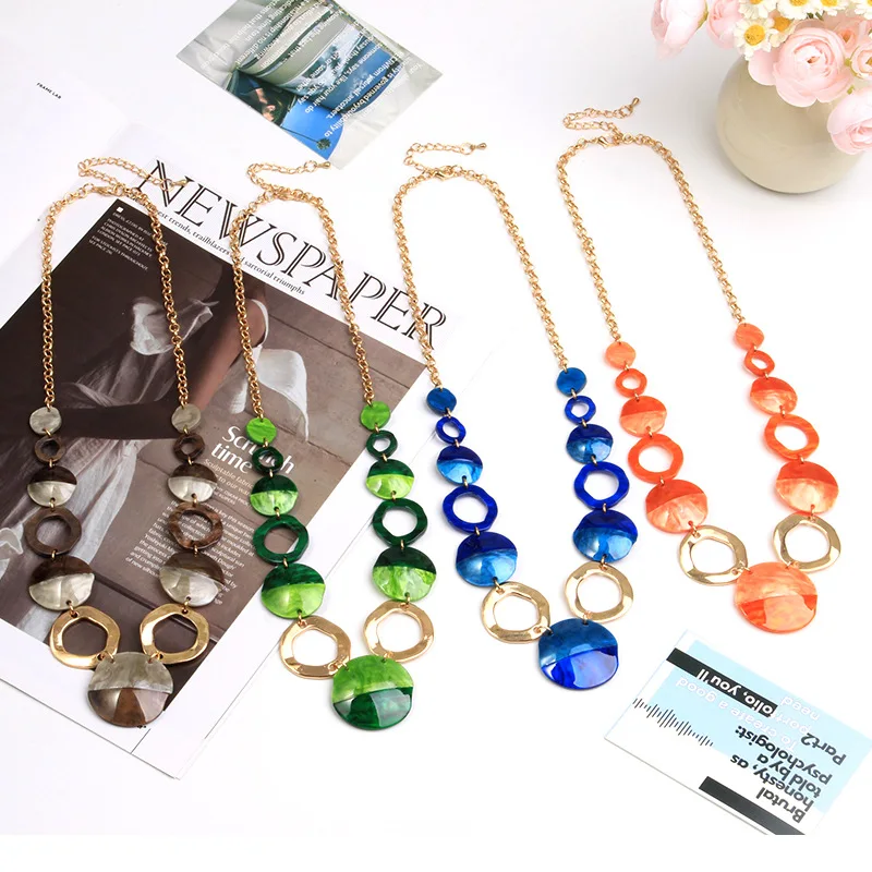 

DIY accessories Core blue light luxury acrylic water pattern disc necklace, niche design sense female ins style versatile pendan