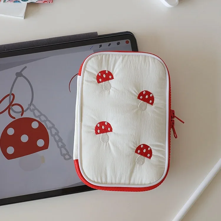 Japanese new cute mushroom mobile hard disk protective cover shockproof fabric portable data cable power bank storage bag