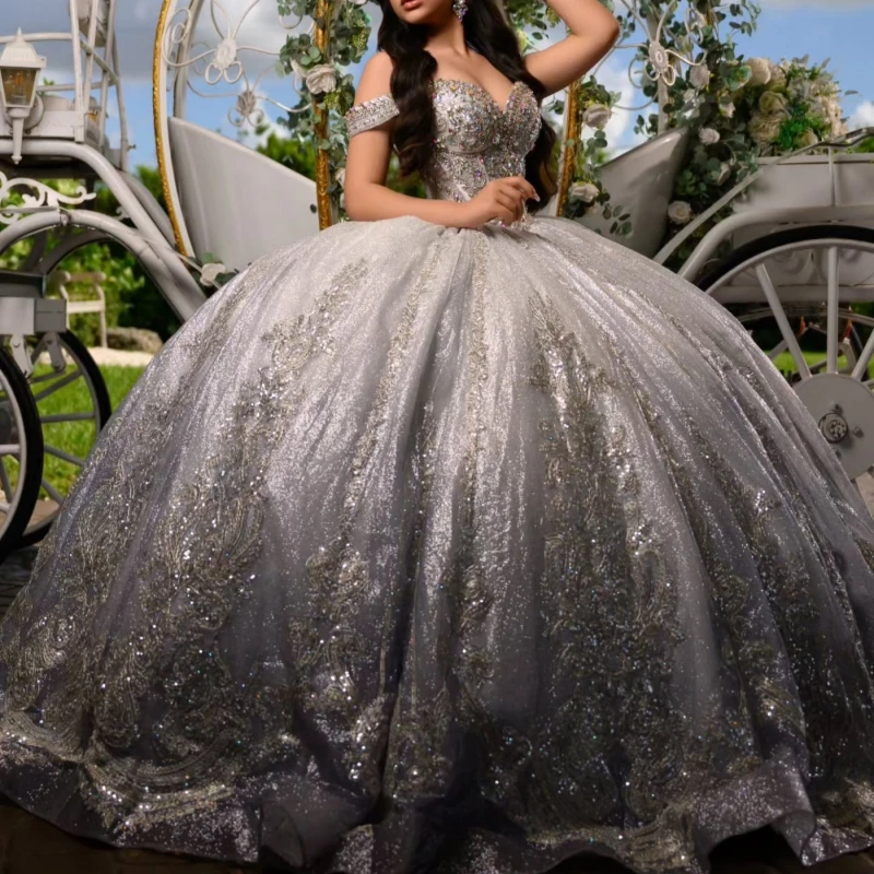 

Серебристые блестящие платья Quinceanera с открытыми плечами, аппликация, кружево, бисер, корсет, тюль, вечерние, день рождения, милое платье 16, Vestidos 15 De