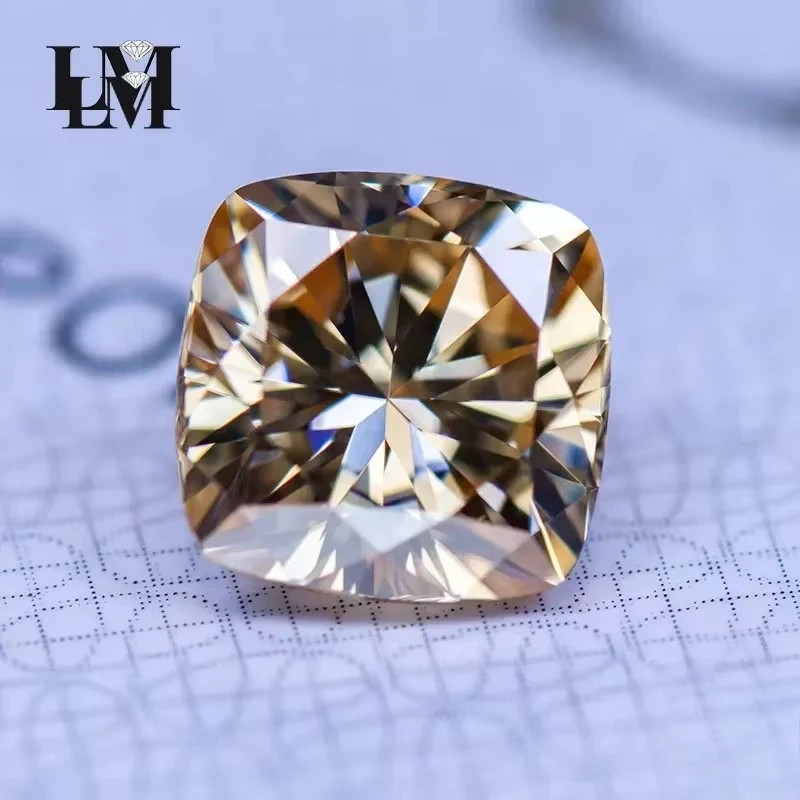 Moissanit-Edelstein in Primärfarbe Champagner, Kissen-Schliff, Authentifiziert, Hochwertiges Material für Schmuckherstellung – Detail 1