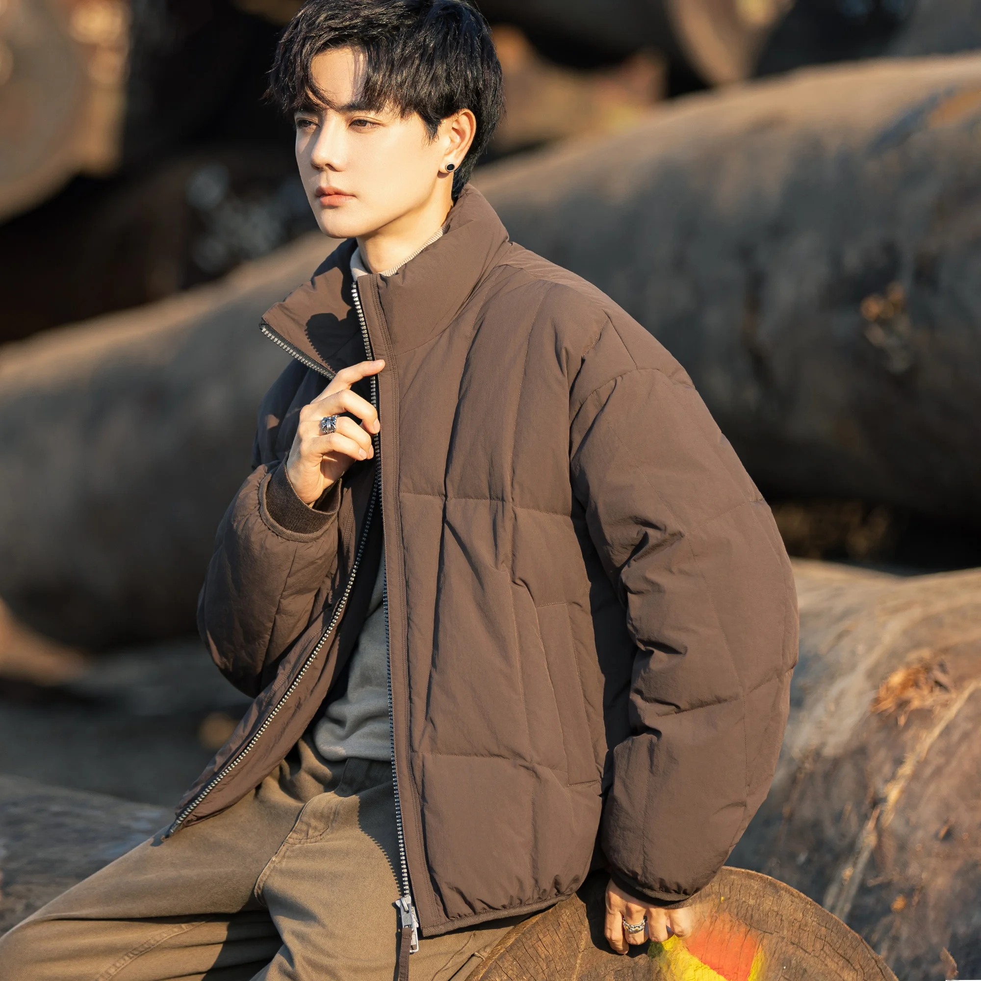 

Men's Thiened Warm Casual Du down Jaet 2025 Winter New Sle Bread Coat Faionable Ci Leisure ort Length Zipper