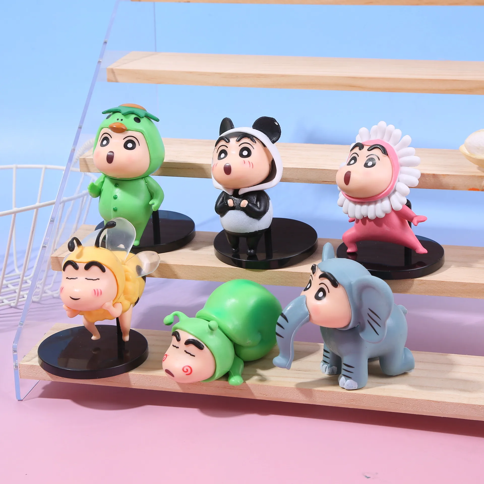 Bandai 6 szt./zestaw Figurki Akcji Anime Crayon Shin-Chan Seria COS Zwierzęta Figurki Dekoracja Samochodu Model Lalki Zabawki dla Dzieci Prezent dla Fanów