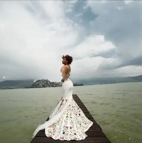 10 best sales lantliga västerländska bröllopsklänningar - №4