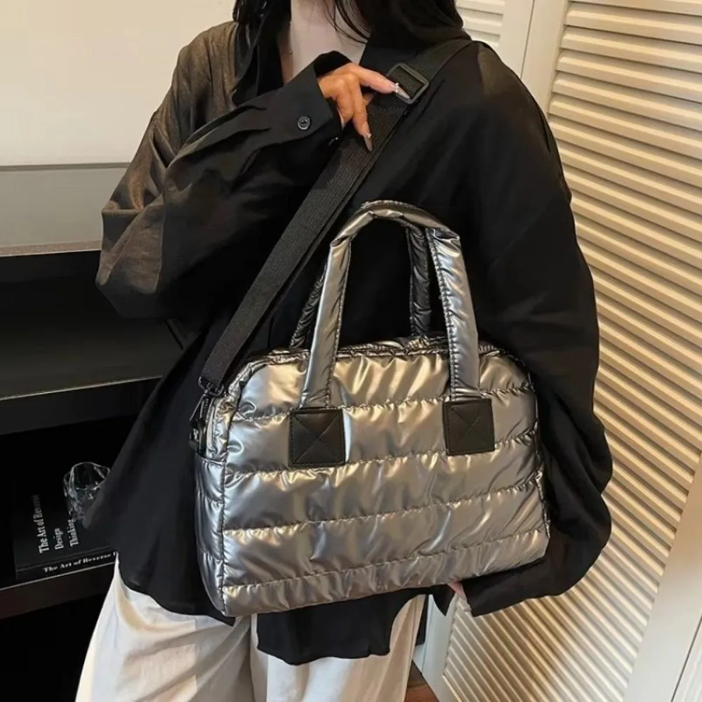 

Luxury Fluffy Tote Bags Quilted Large Capacity Shoulder Bag Solid Color Down Bags Women