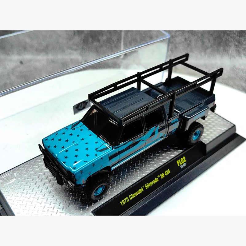 M2 Diecast 1:64 Scale 1975 Silverado Extended Pickup 4×4  Alloy Car Model Collection Souvenir Static Display Ornaments Toy Gift