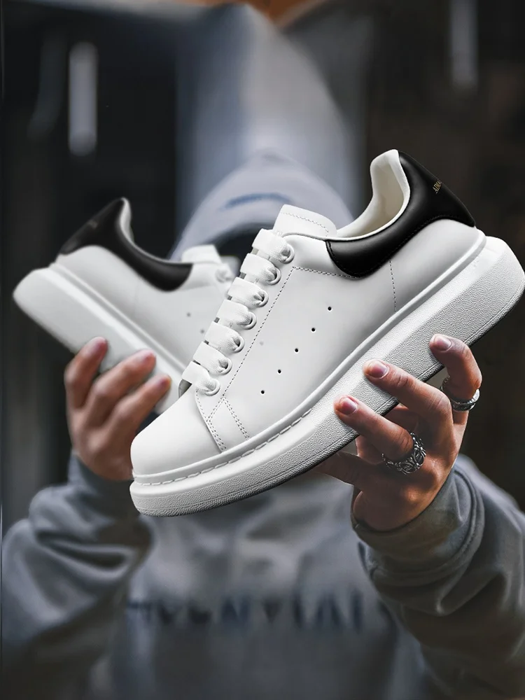 

Qimai Men Women Casual oes Thi Bot Heightening Leather Low Top Sneakers Faionable Breathable Anti-Slip Wear-Resistant