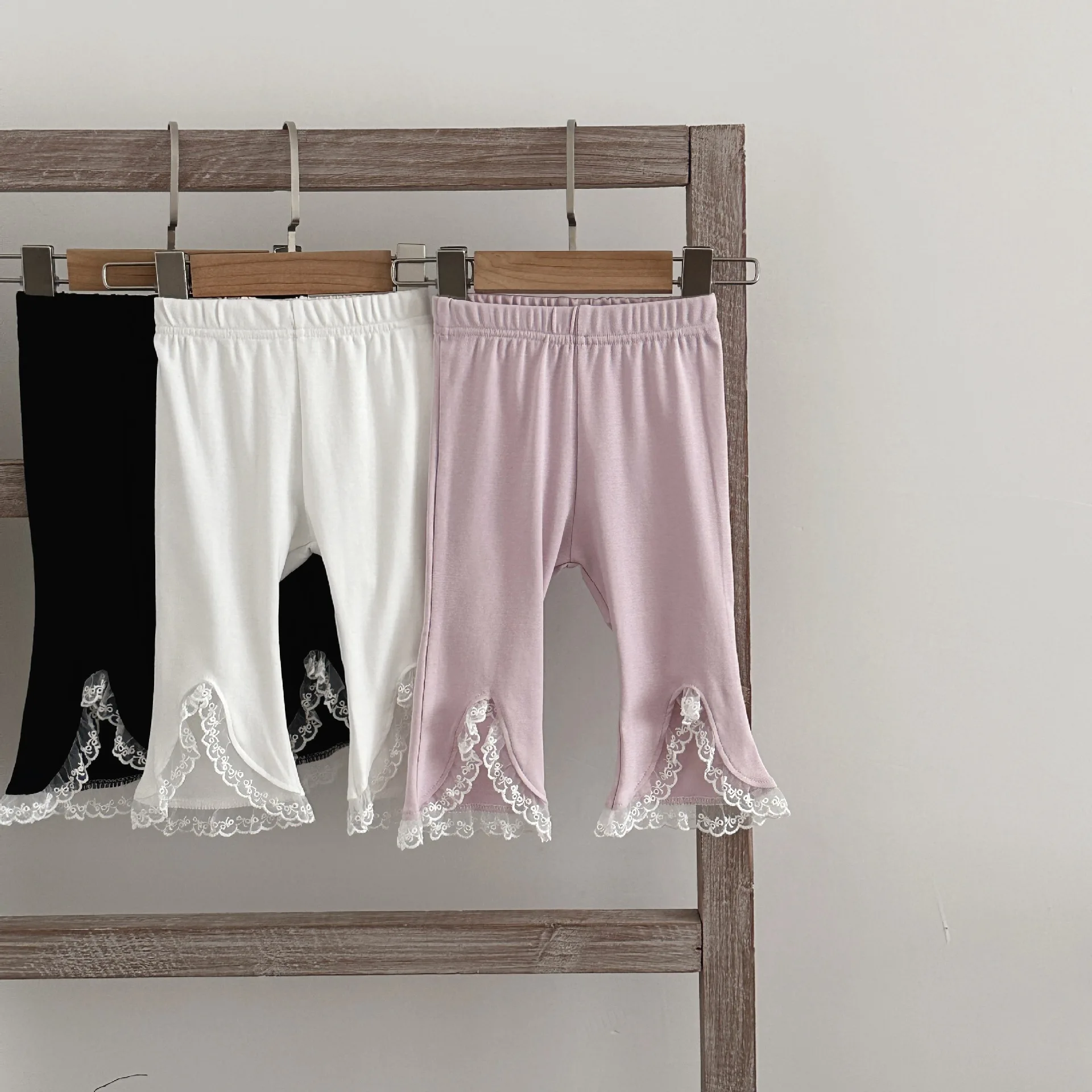 2026 Summer Baby Girls Leggings Cute Lace U-shaped Ruffled Flared Pants Thin Cotton Elastic Toddler Kids Nine-point Pants