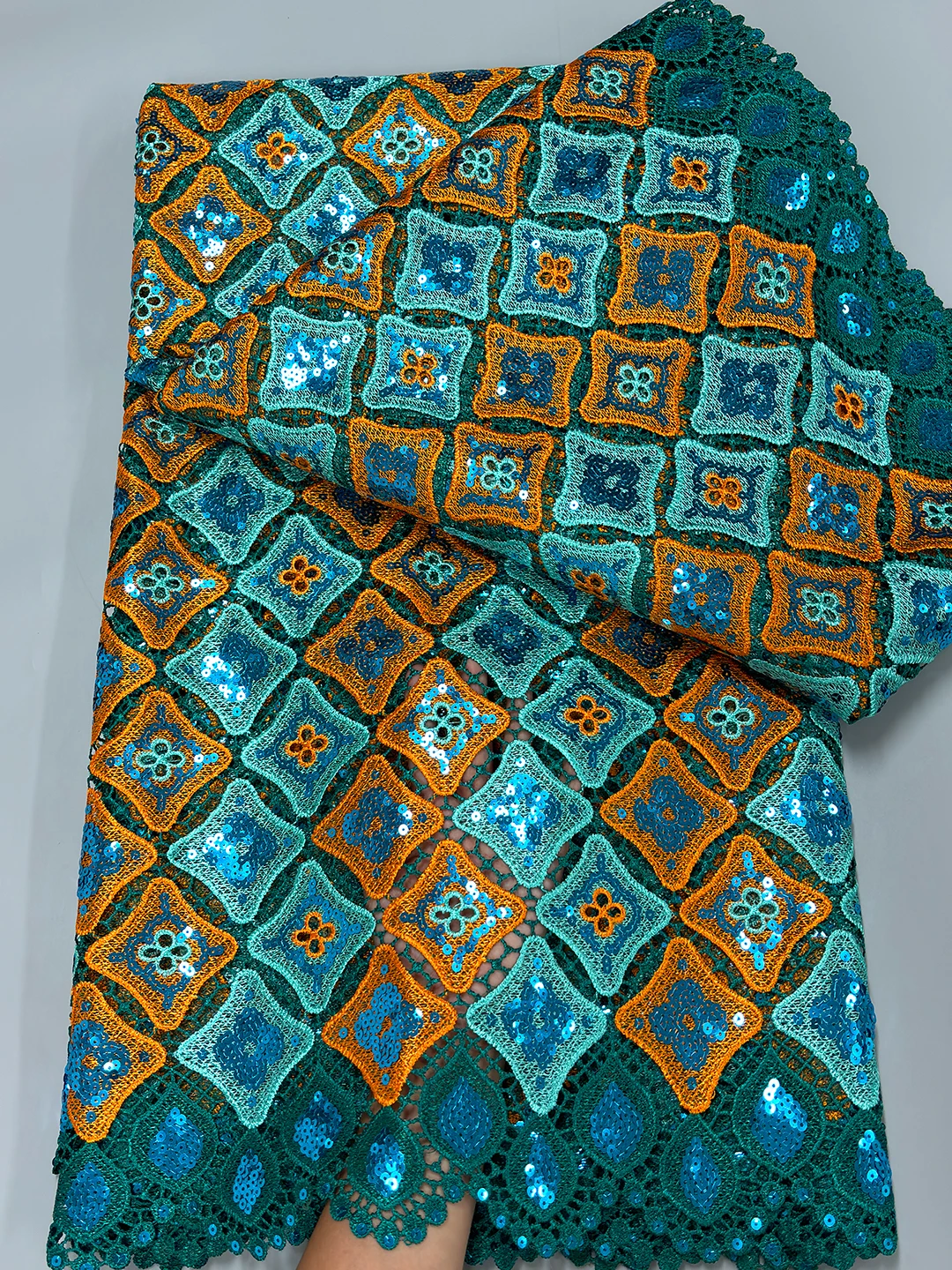 

African Guipure Cord Lace Embroidery 2025 Nigerian Multicolor Sequins Water Soluble Lace Fabrics French Mesh Fabric For Wedding
