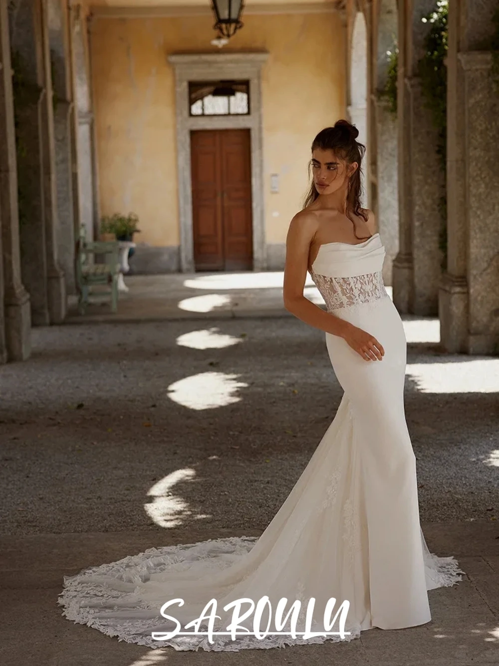 

Graceful Strapless Dazzling Lace Wedding Dress Classic Appliques Corset Charming Low Back Outdoor Bridal Gown Customized