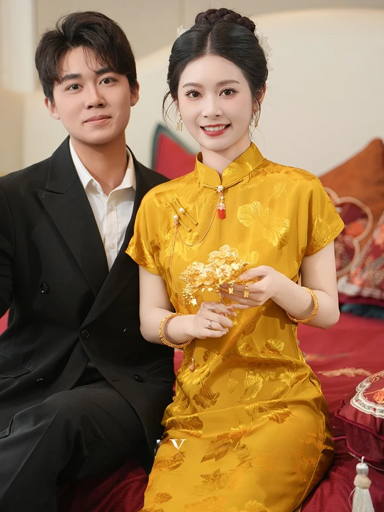 

Элегантное свадебное платье Hemline в новом китайском стиле, желтое, длинное, с коротким рукавом, из дышащего полиэфирного волокна