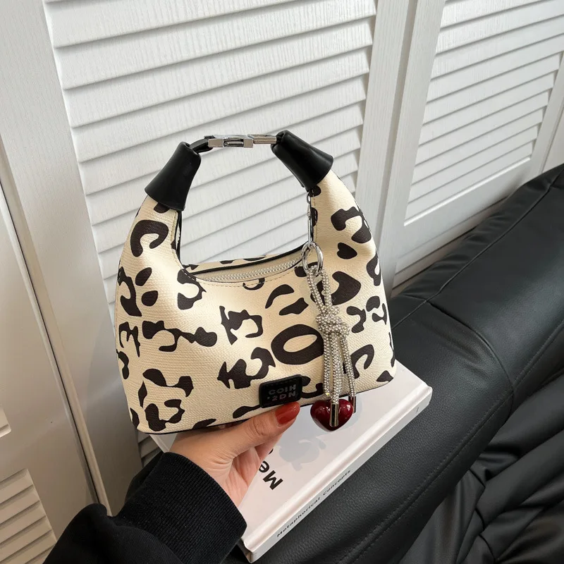 

Fashion Letter Printed Handbag for Party Elegant Women's Half Moon One Shoulder Bags Casual Commute Crossbody Bag with Pendant