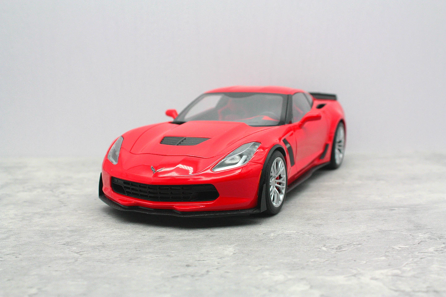 

Autoart 1:18 C7 Z06 Red Simulation Limited Edition All Open Alloy Metal Static Car Model Toy Gift